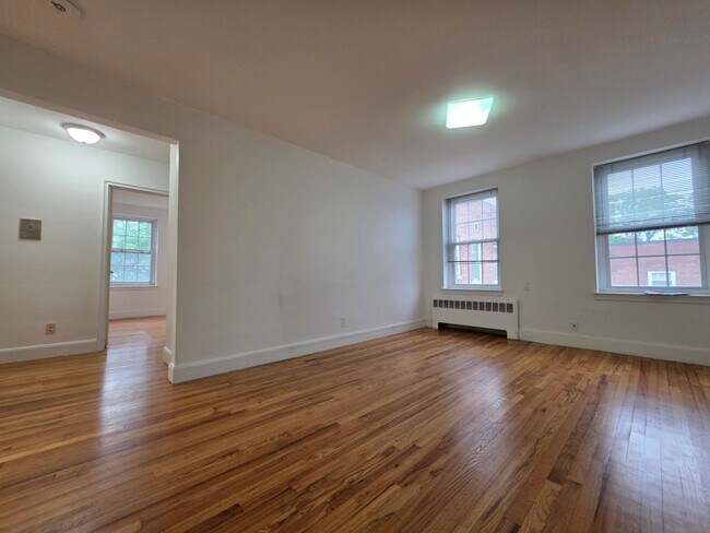 Building Photo - 25 Englewood Ave
