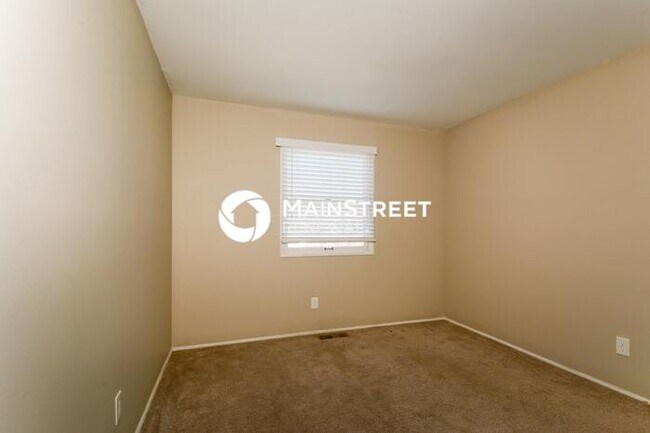 Building Photo - 3 Bedroom Pet-Friendly Home in Florissant, MO with Main Street Renewal