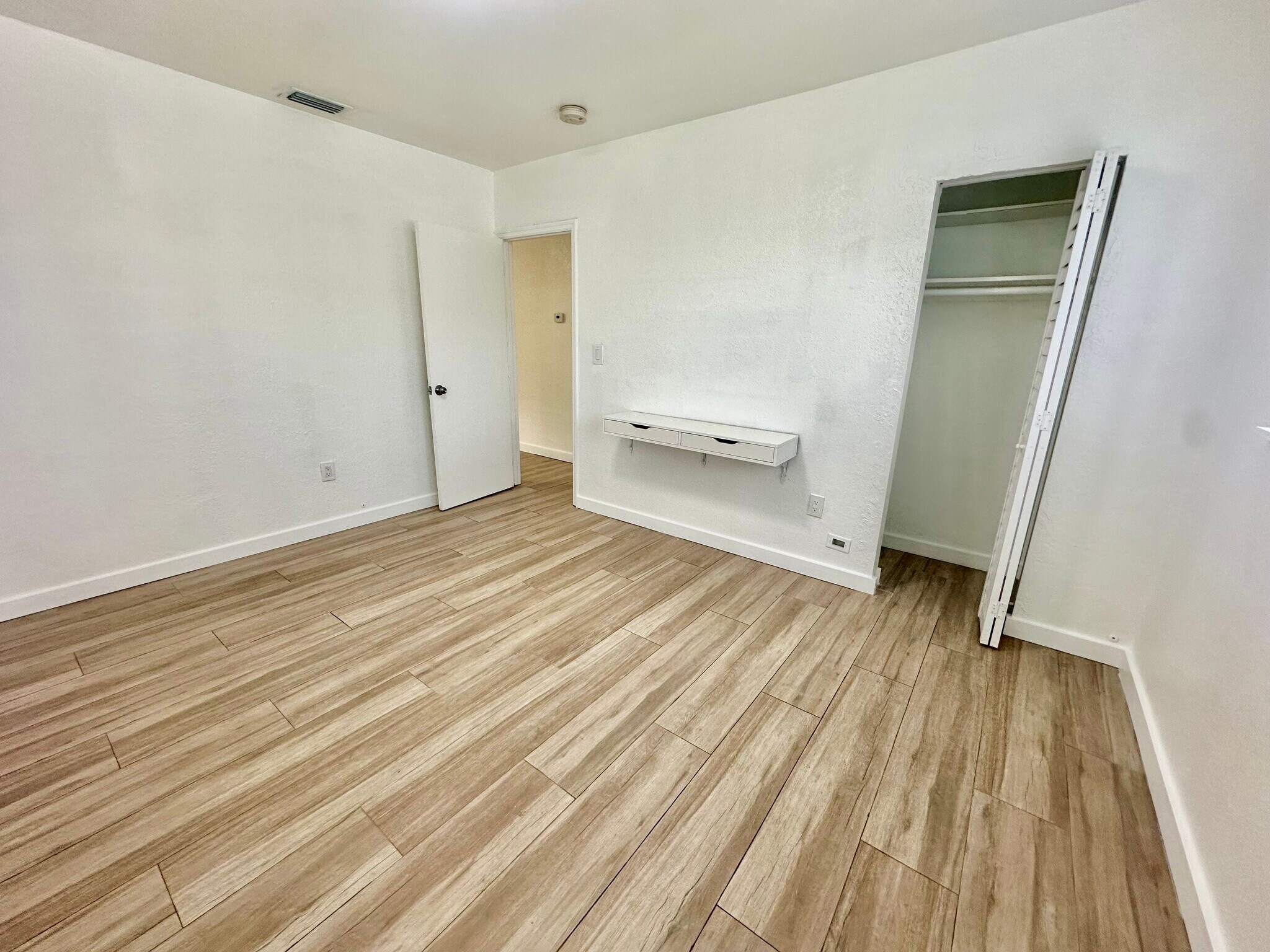 Building Photo - 60 NW 42nd St