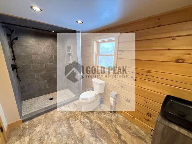 Building Photo - 33181 Wenatchi Trail