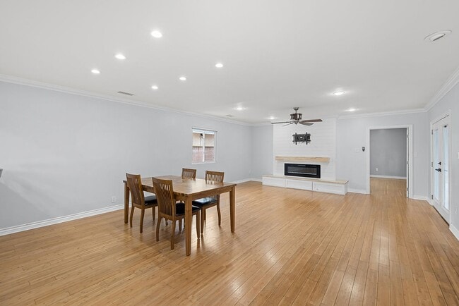 Building Photo - Beautiful 4 Bedroom Home with Smart Features, Entertainer’s Backyard & Attached Garage