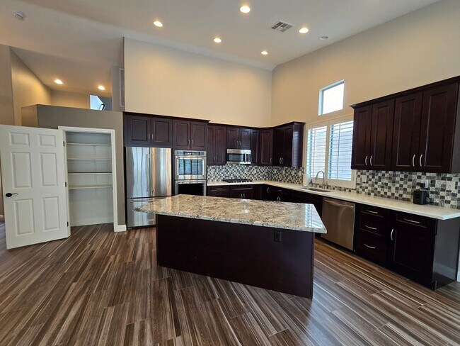 Building Photo - Unique Summerlin Home!