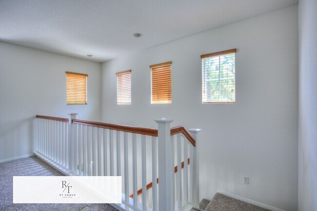 Building Photo - Lovely Home in Windsor at Terra Vista!