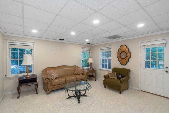 Building Photo - 3410 Kates Way