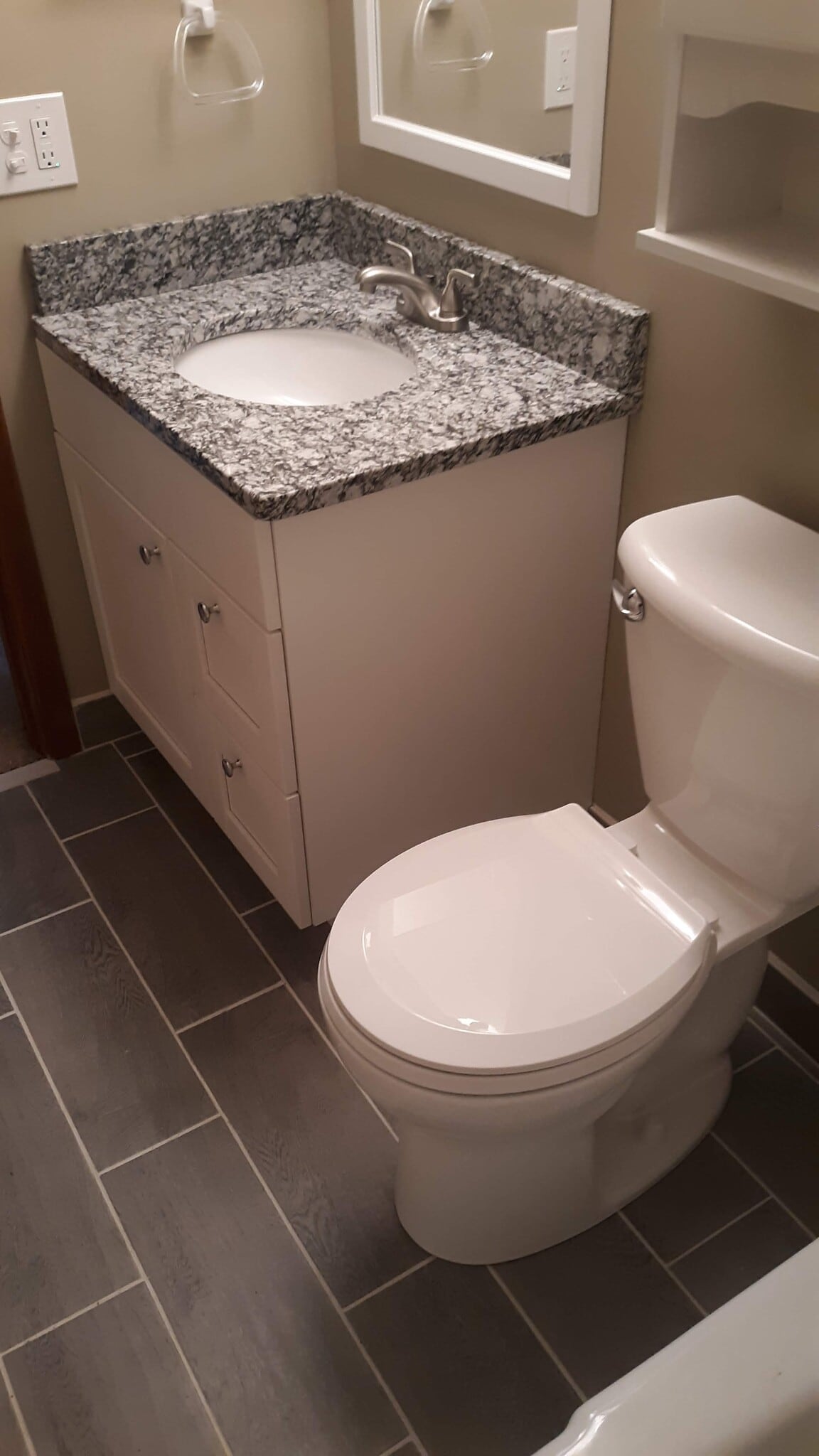 Building Photo - 362 Elton Hills Dr NW