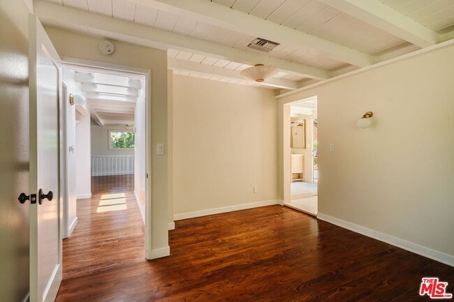 Building Photo - 2344 Sunset Heights Dr