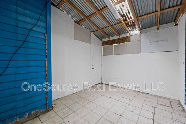Building Photo - 1086 Huntington Ter SE