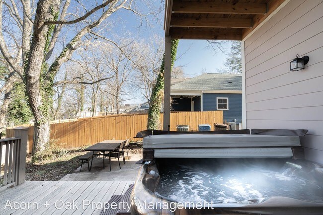 Building Photo - 3 br, 2.5 bath House - 110 Chestnut St.