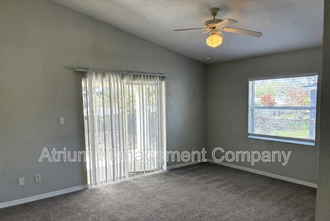 Building Photo - 116 W 19th St