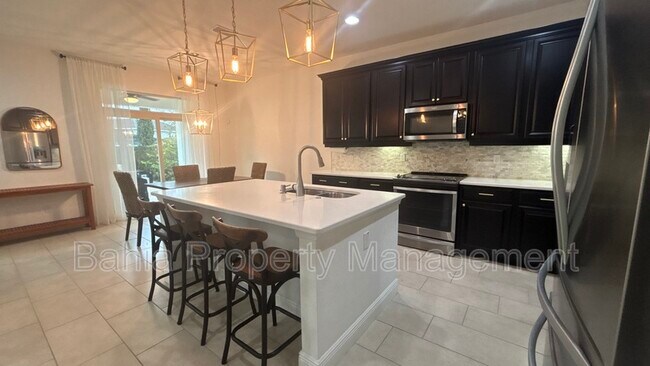 Building Photo - 14289 Lake Preserve Blvd