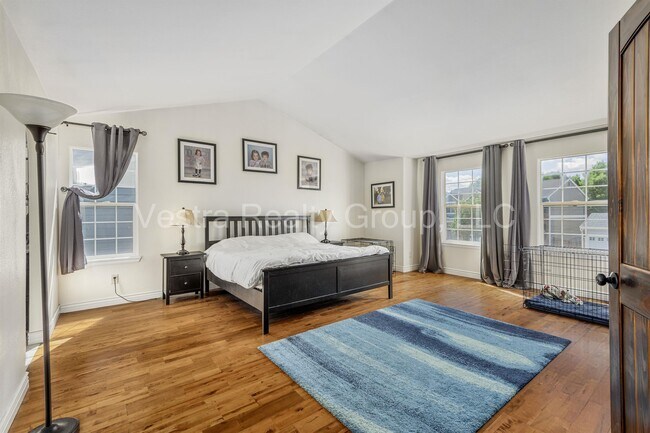 Building Photo - 2157 Maples Pl