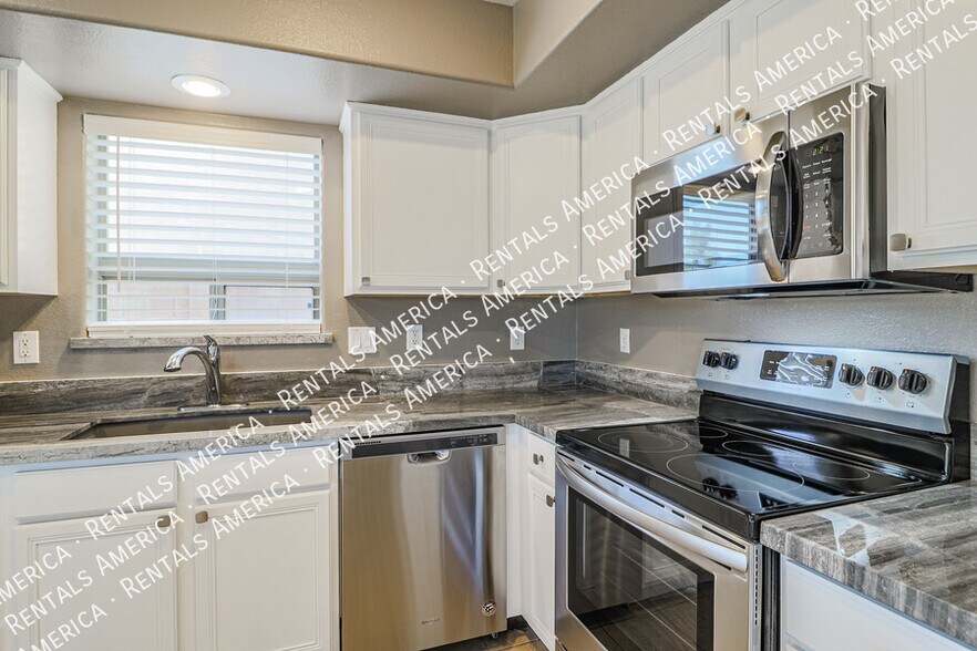 Building Photo - 116 W Holstein Trail