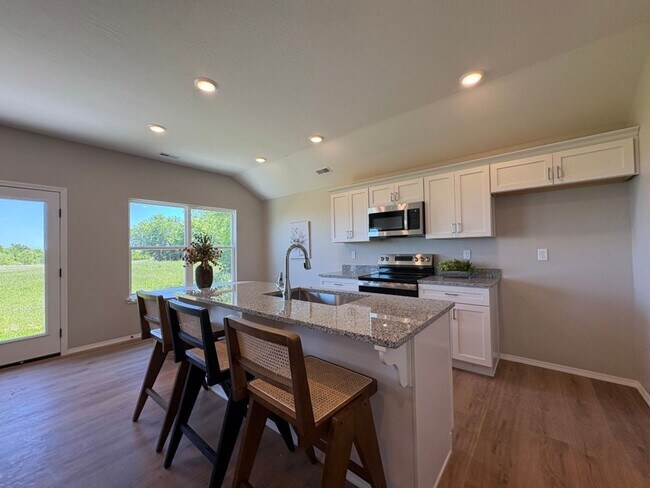 Building Photo - Brand New Home!!