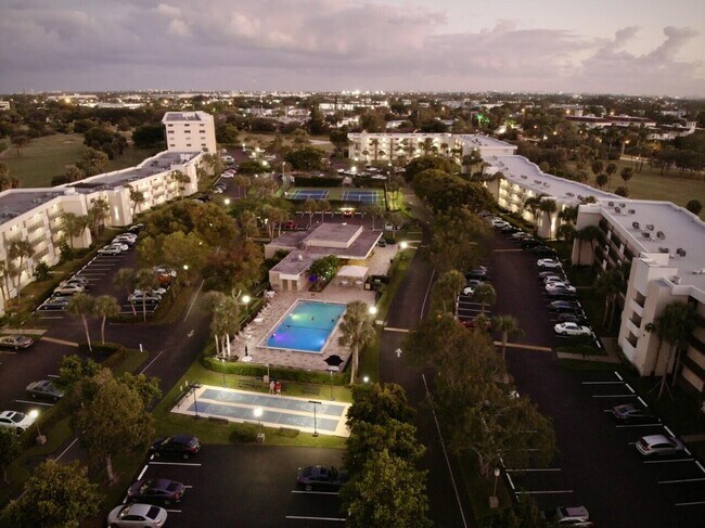 Building Photo - 2450 DC Country Club Boulevard