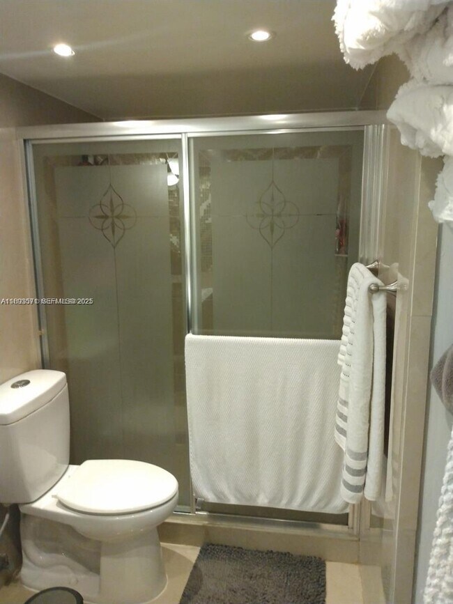 Building Photo - 8006 SW 149th Ave