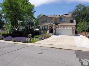 Building Photo - NO DEPOSIT option available for qualified ...