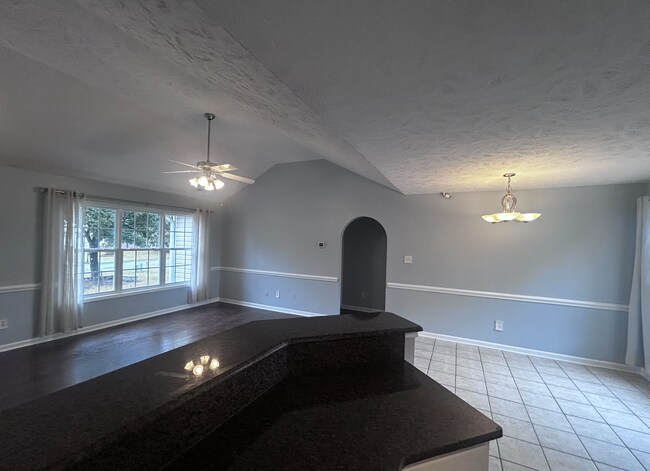 Building Photo - 137 Haywood Dr