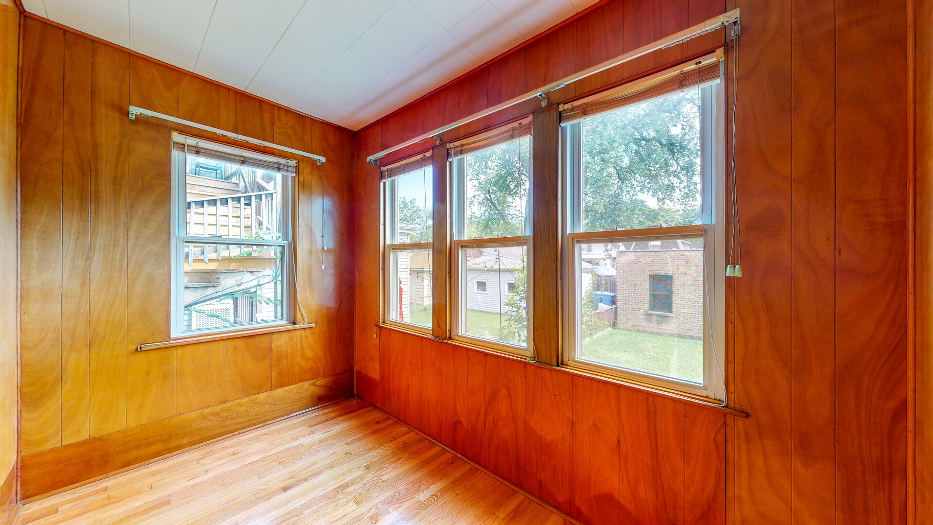 Building Photo - 4839 N Kenneth Ave