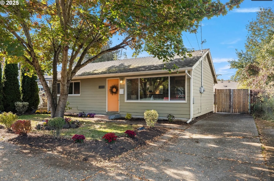 Building Photo - 9313 North Hodge Avenue