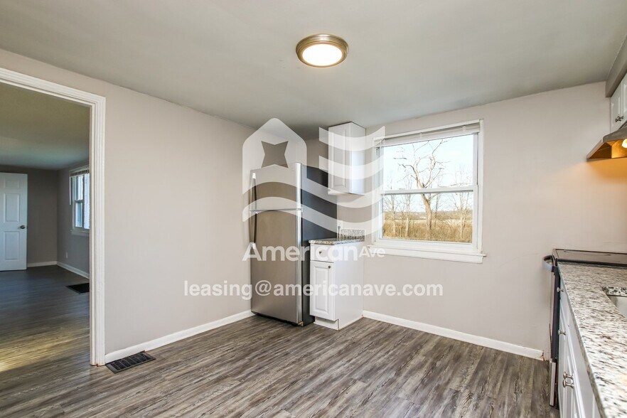 Building Photo - 1709 Campbell Dr