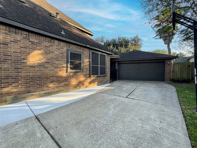 Building Photo - 1804 San Jose St