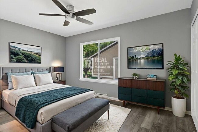 Building Photo - 11104 Grant Way