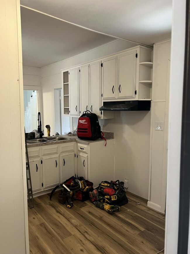 Building Photo - 1403 Goehler Rd SE