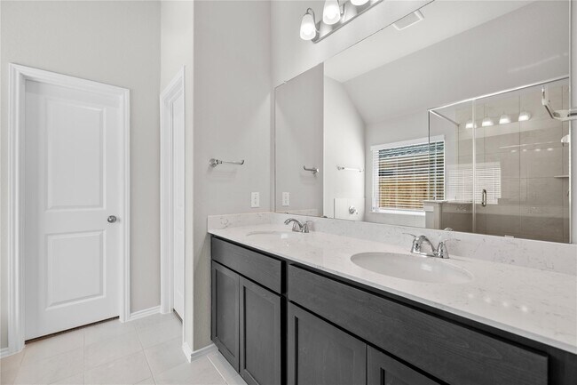 Building Photo - 415 Twilight Mdw Wy