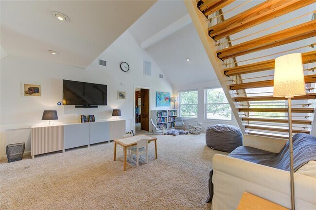 Building Photo - 5222 Summer Snow Dr