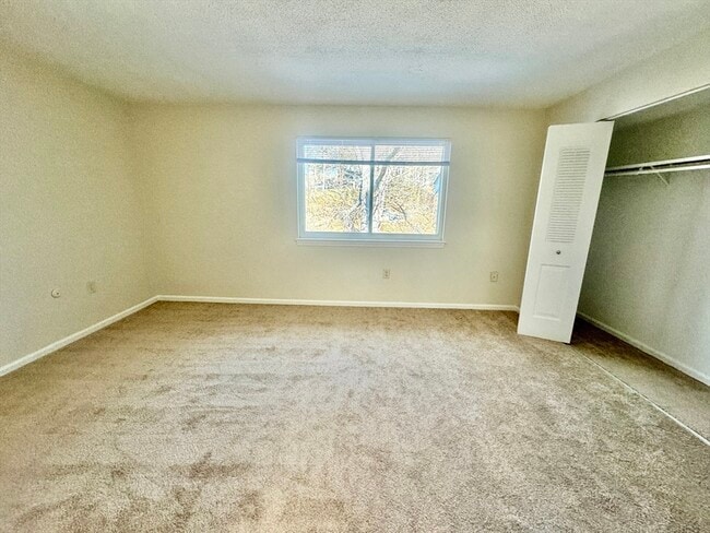 Building Photo - 13 Beal's Cove Rd