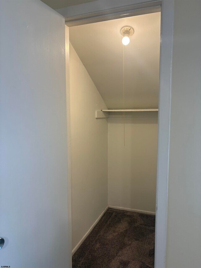 Building Photo - 2705 Goldenrod Ct