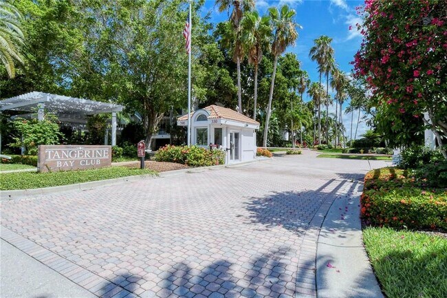 Building Photo - 380 Gulf of Mexico Dr