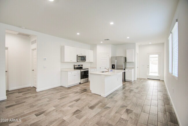 Building Photo - 1749 W Stealth Ave