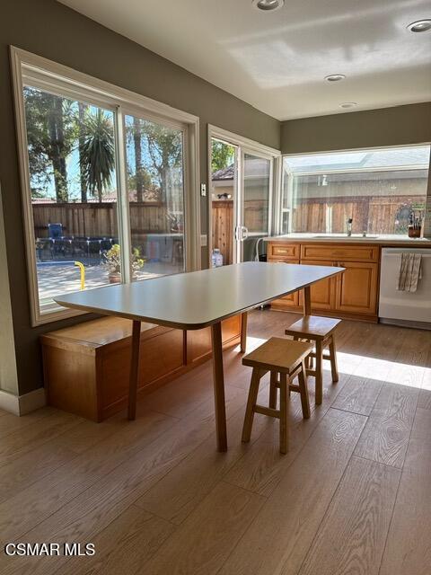 Building Photo - 1830 Pepper Tree Ct