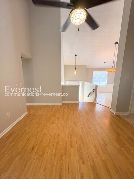 Building Photo - 228 Nina Cir