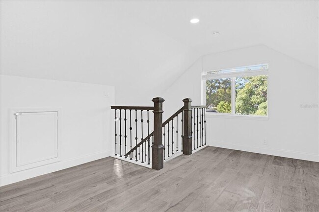 Building Photo - 600 N Lakewood Ave