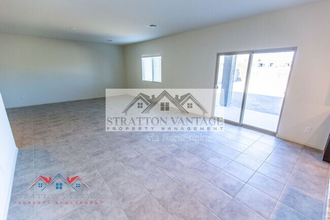 Building Photo - 24618 W Concorda Dr