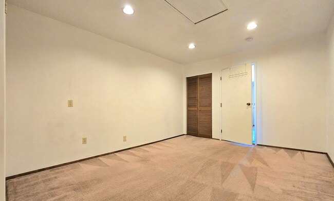 Building Photo - 9033 244th St SW