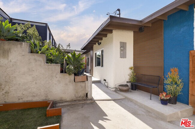 Building Photo - 3741 Woolwine Dr