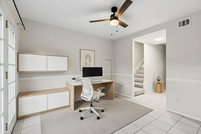 Building Photo - 6422 Burgoyne Dr.