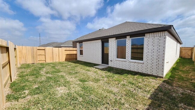 Building Photo - 16815 Old Wagon Wy