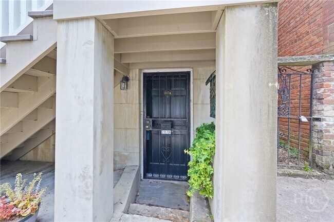 Building Photo - 207 E Charlton St