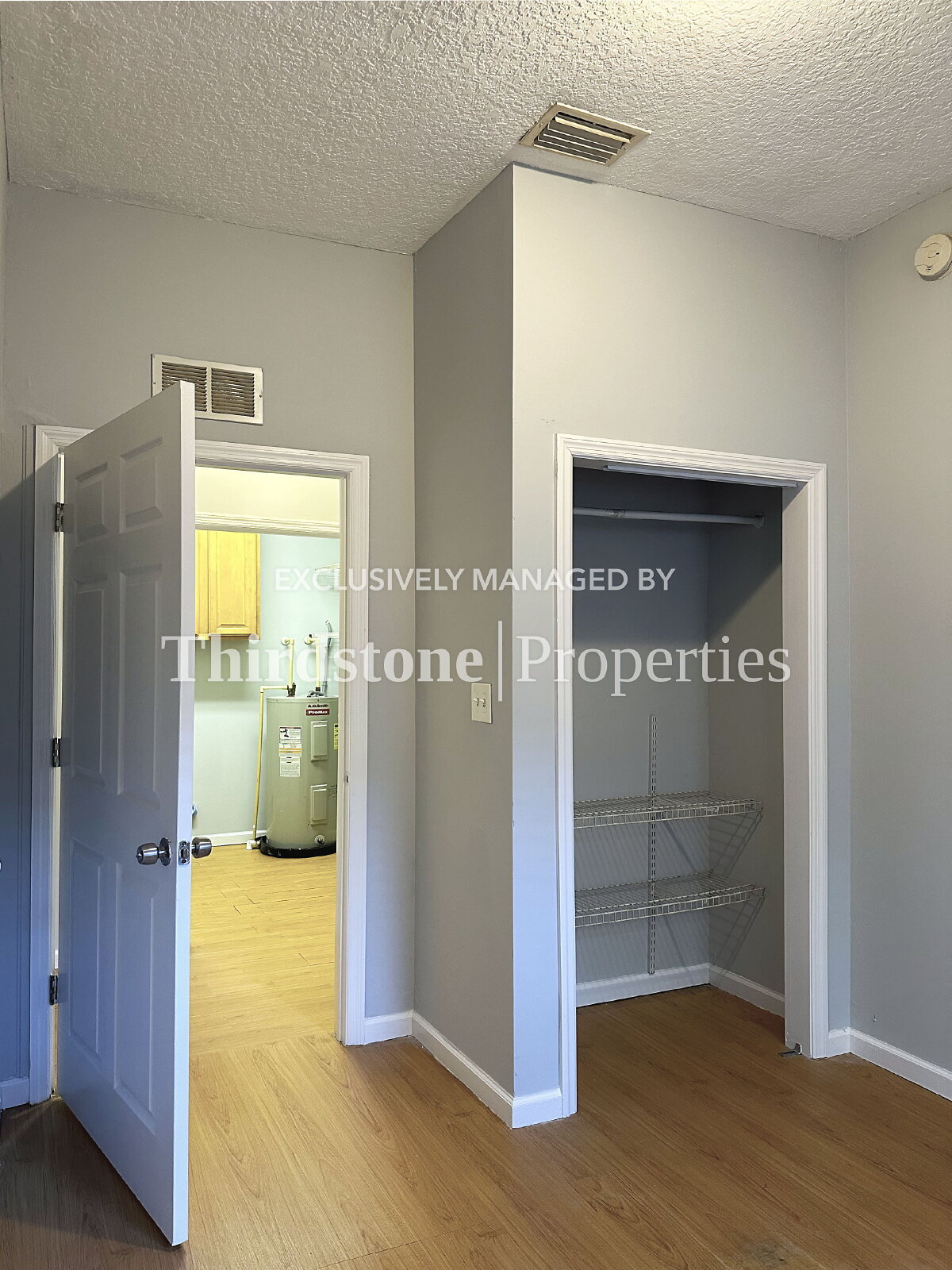 Building Photo - 320 W 22nd St