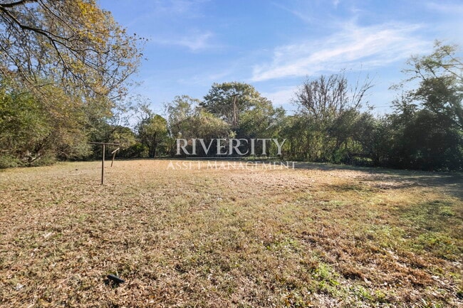 Building Photo - 4056 Grantham Rd