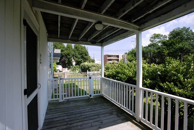 Porch - 319 23rd St