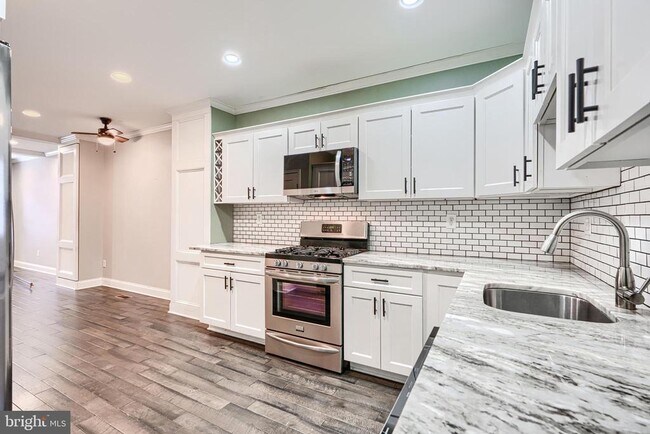 Building Photo - 115 N Belnord Ave