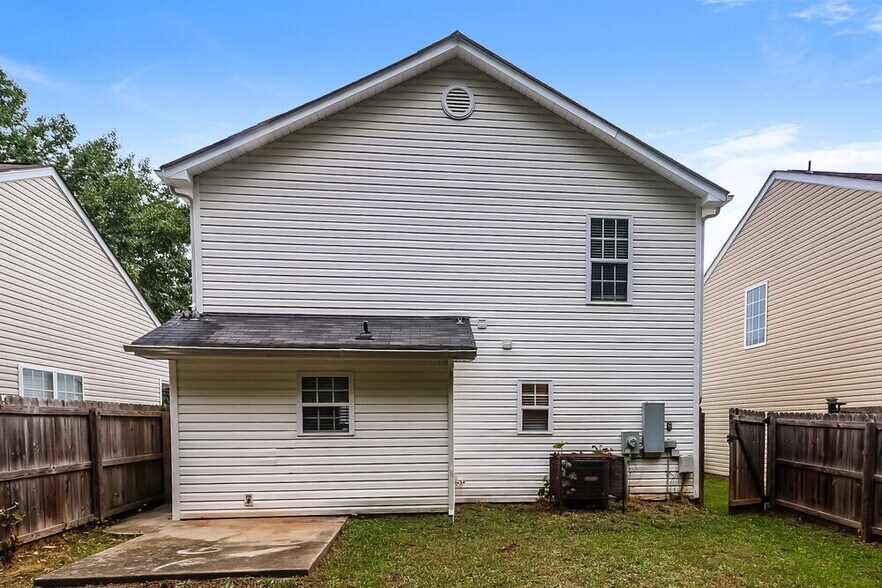 Building Photo - 3239 Braden Dr