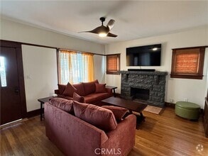 Building Photo - 1610 W 36th Pl