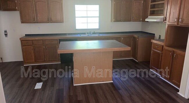 Building Photo - 7101 Mountain Rd