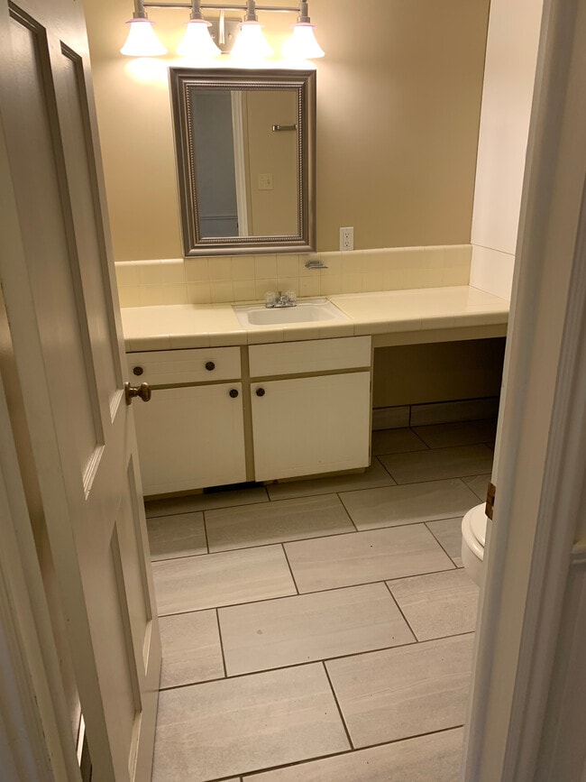 Bathroom - 2220 E Murray Holladay Rd
